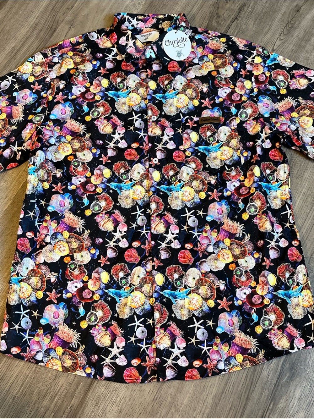 Charlotte Colorful Seashell Print Button-Up Shirt L